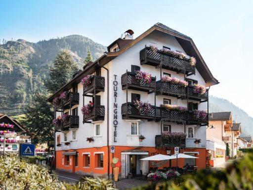 Hotel Touring Predazzo Exterior foto